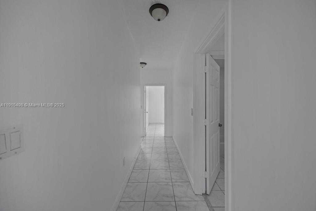 Small Image of 4863 NORTH WEST 109TH PATH, Doral Number 26