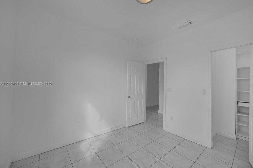Small Image of 4863 NORTH WEST 109TH PATH, Doral Number 33