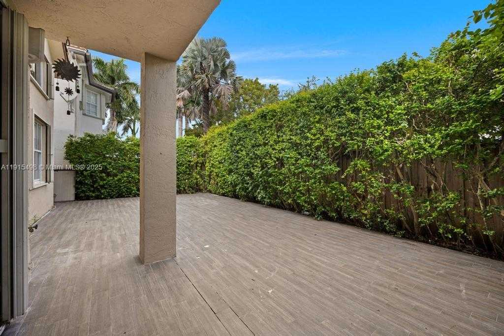 Small Image of 4863 NORTH WEST 109TH PATH, Doral Number 34