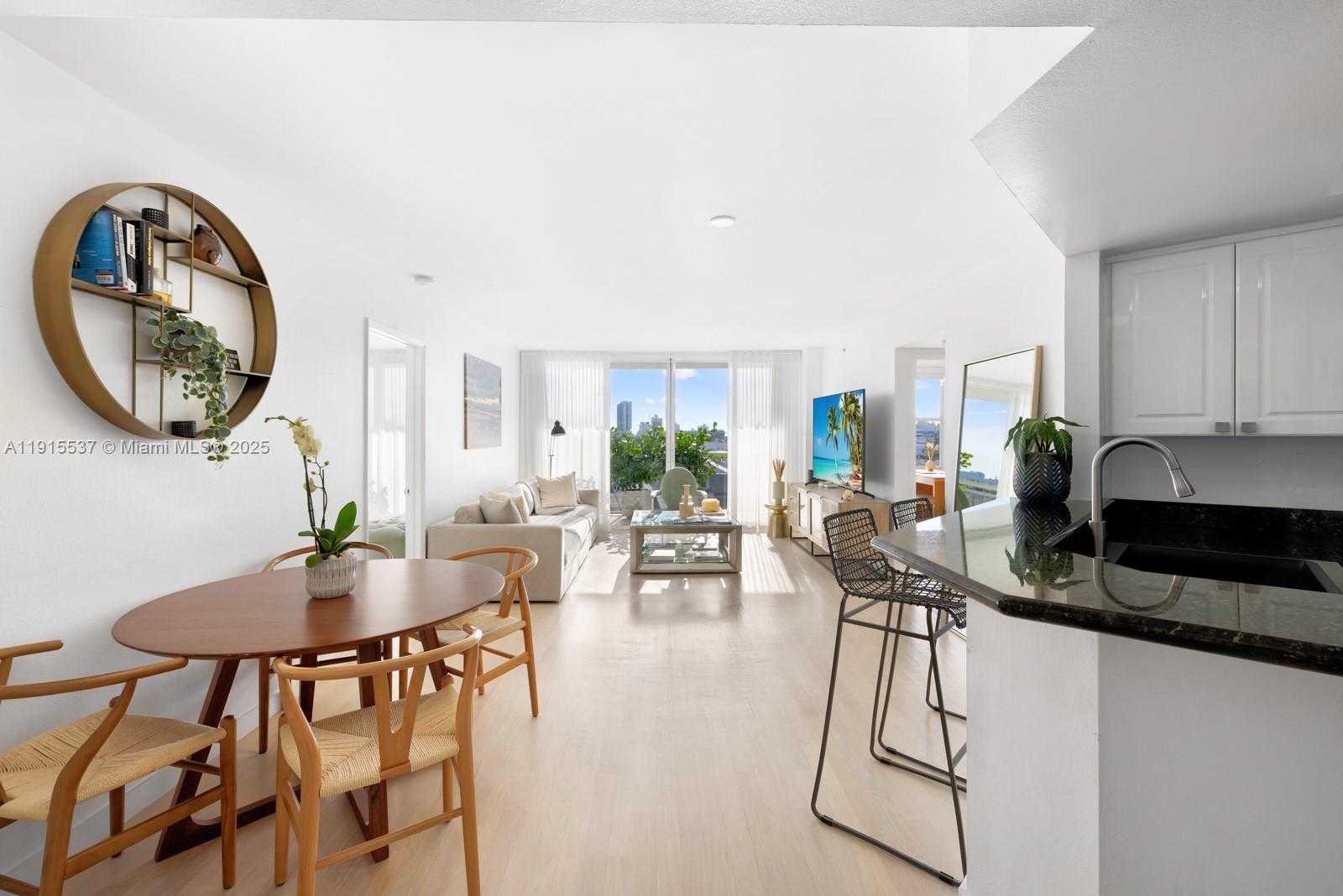 Small Image of 1800 SUNSET HARBOUR DR #803, Miami Beach Number 5