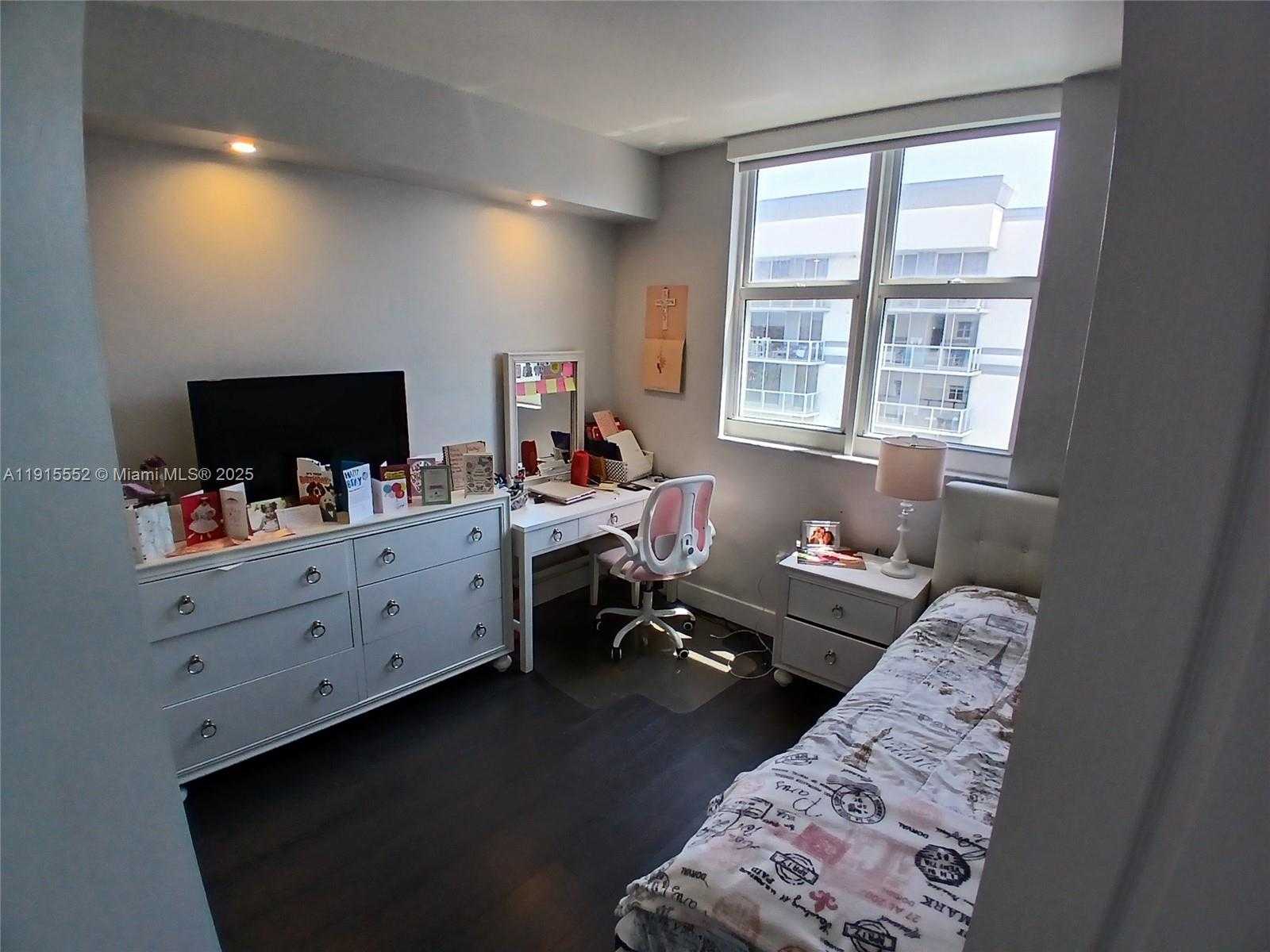 Small Image of 5085 NORTH WEST 7TH ST #PH6, Miami Number 19