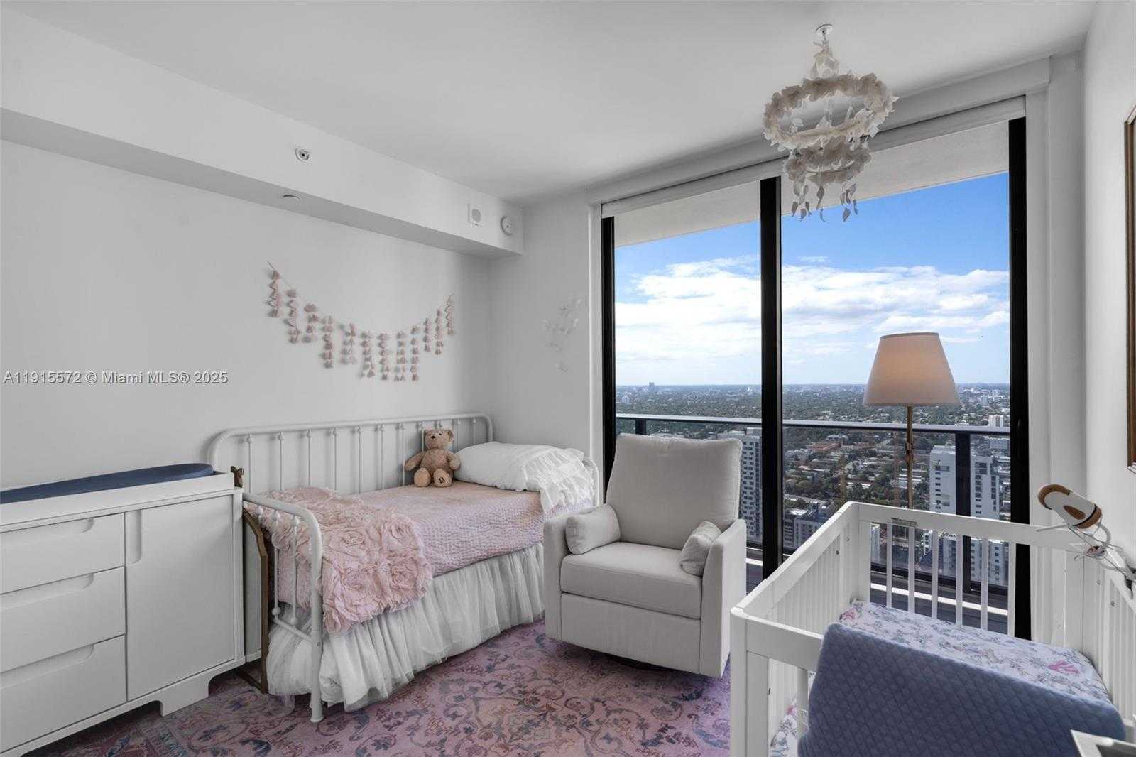 Small Image of 55 SOUTH WEST 9TH ST #4008, Miami Number 15