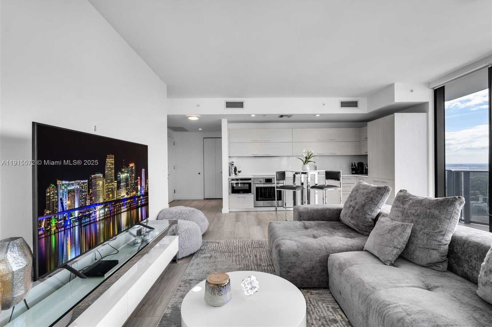 Small Image of 55 SOUTH WEST 9TH ST #4008, Miami Number 6