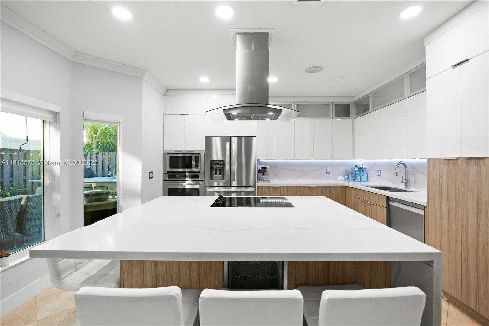 Small Image of 11243 NORTH WEST 58TH TER #1, Doral Number 17