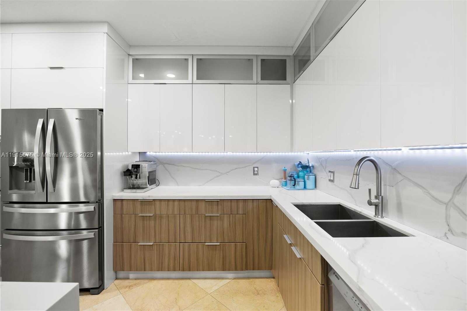 Small Image of 11243 NORTH WEST 58TH TER #1, Doral Number 19