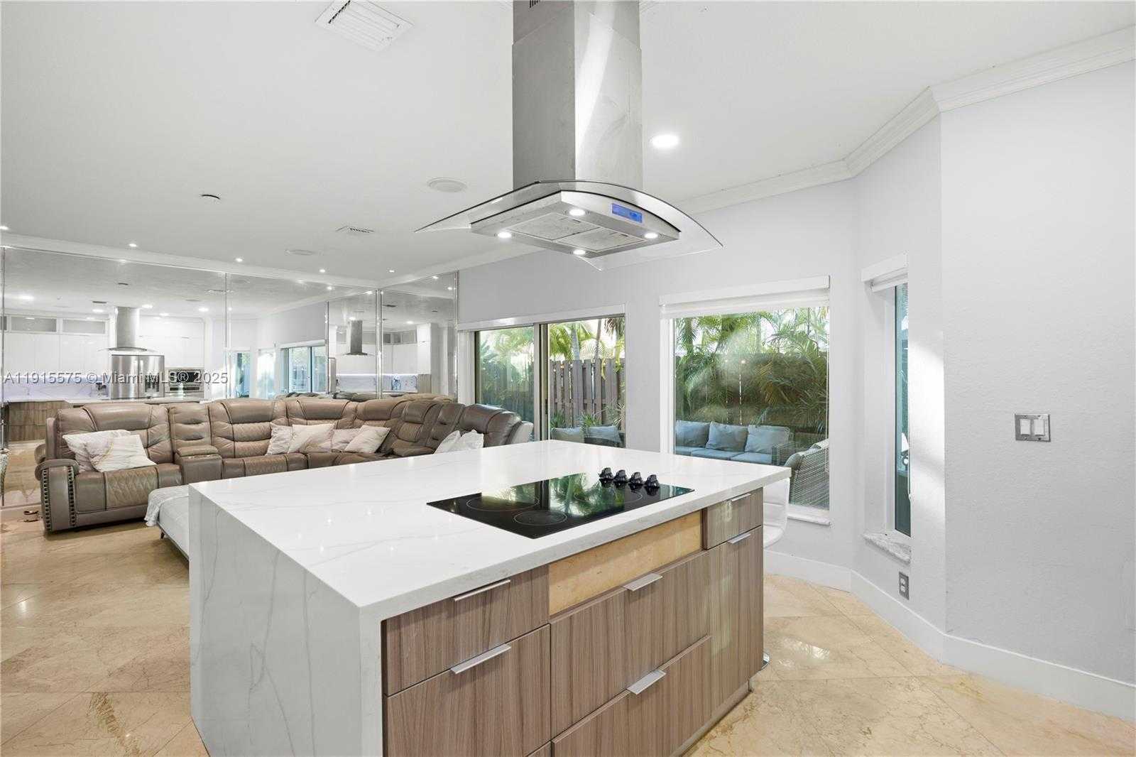 Small Image of 11243 NORTH WEST 58TH TER #1, Doral Number 24