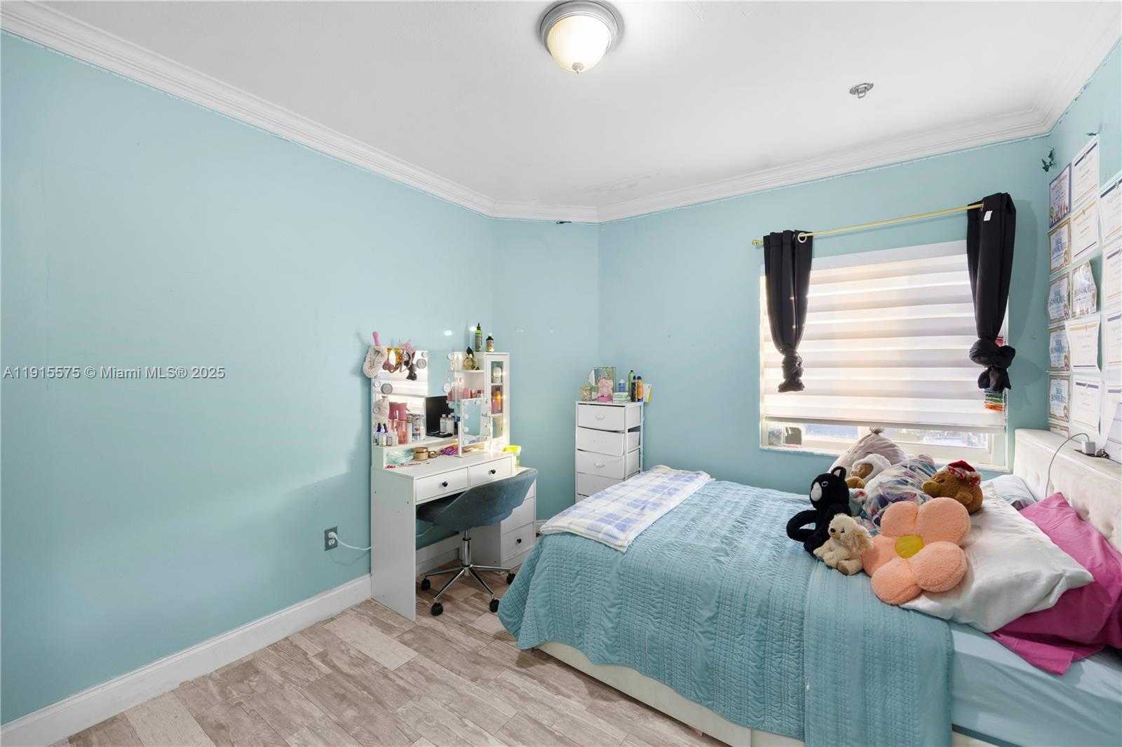 Small Image of 11243 NORTH WEST 58TH TER #1, Doral Number 30