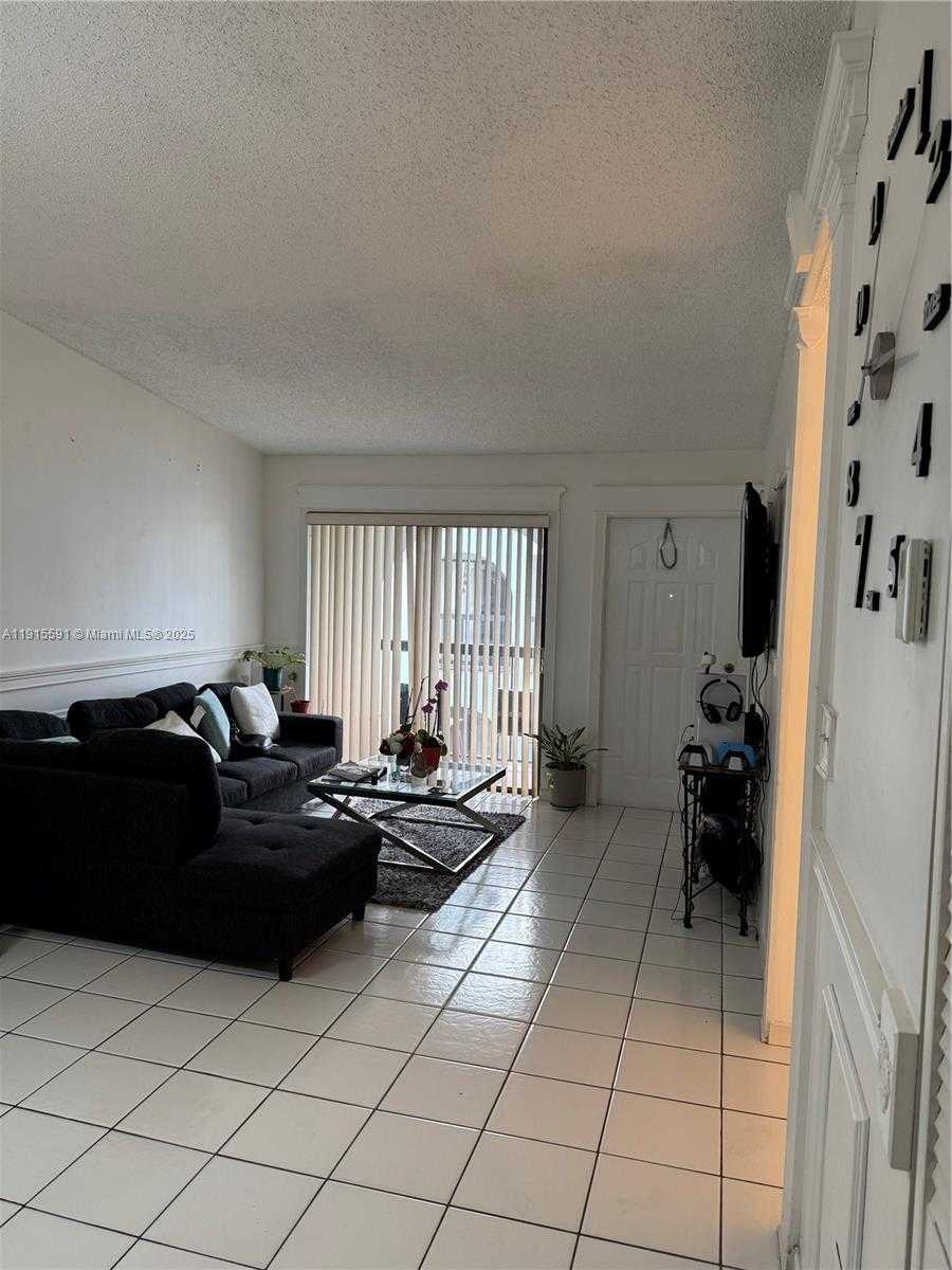 Small Image of 18360 MEDITERRANEAN BLVD #2607, Hialeah Number 4