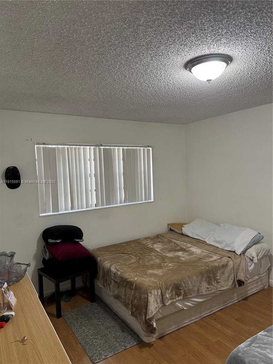 Small Image of 18360 MEDITERRANEAN BLVD #2607, Hialeah Number 5