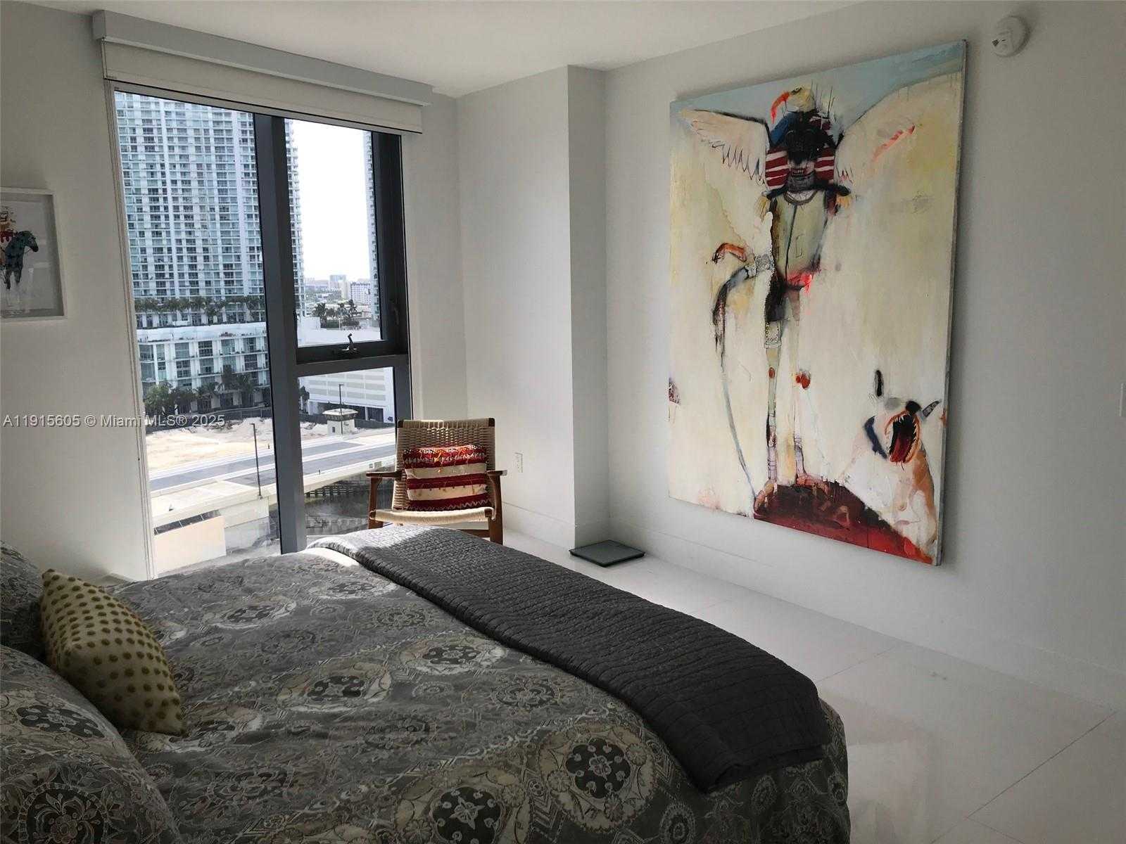 Small Image of 31 SOUTH EAST 6TH ST #1702, Miami Number 17