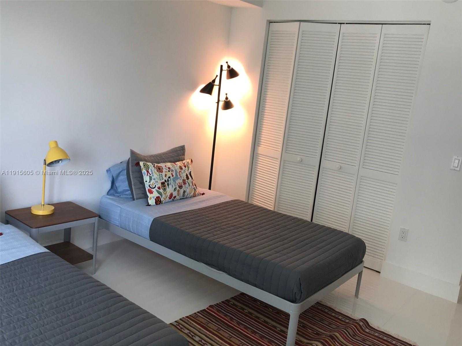 Small Image of 31 SOUTH EAST 6TH ST #1702, Miami Number 22