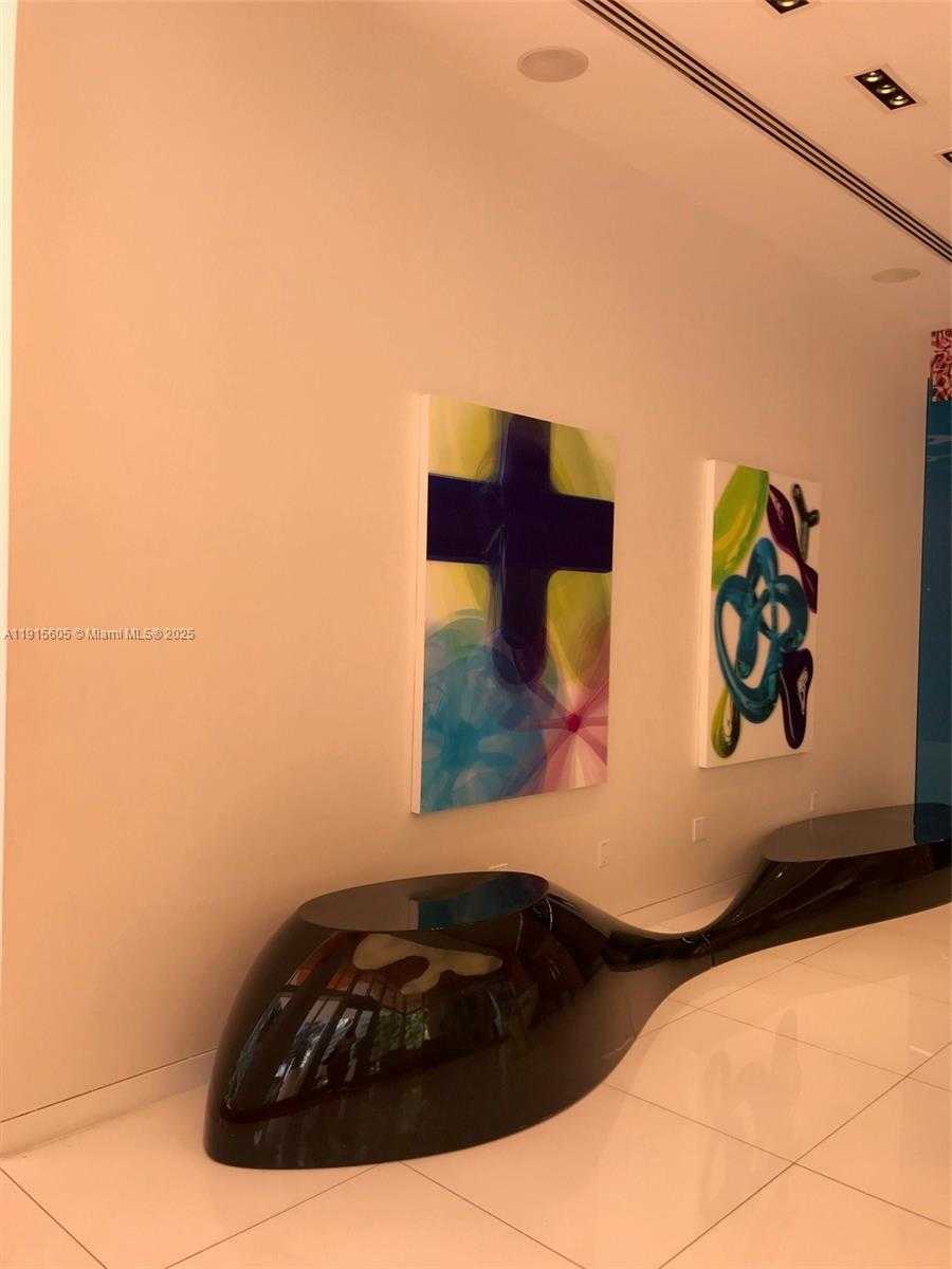 Small Image of 31 SOUTH EAST 6TH ST #1702, Miami Number 26