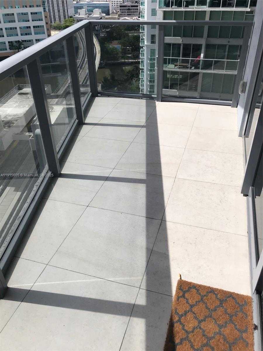 Small Image of 31 SOUTH EAST 6TH ST #1702, Miami Number 3