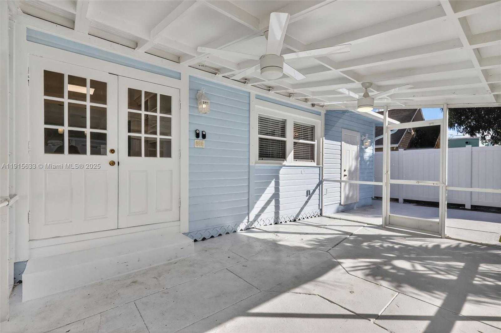 Small Image of 123 NORTH OCEAN BREEZE #A, Lake Worth Number 29