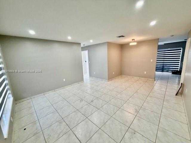 Small Image of 9108 190 TERR, Miami Number 8