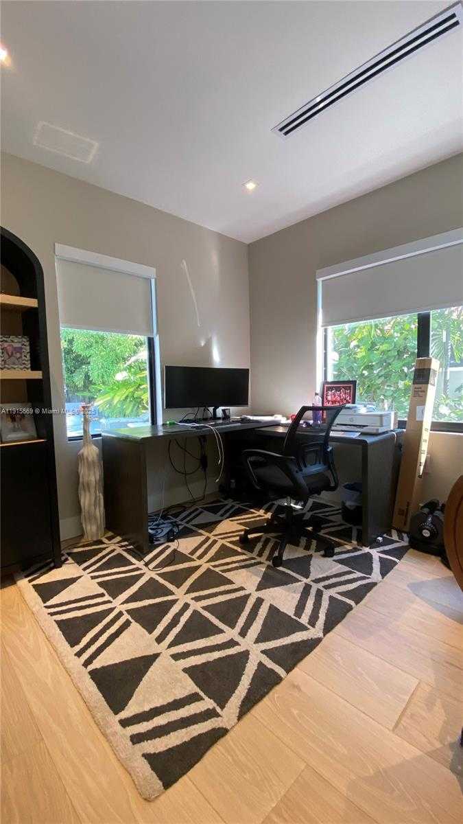 Small Image of 1277 SOUTH WEST 19TH ST, Miami Number 13