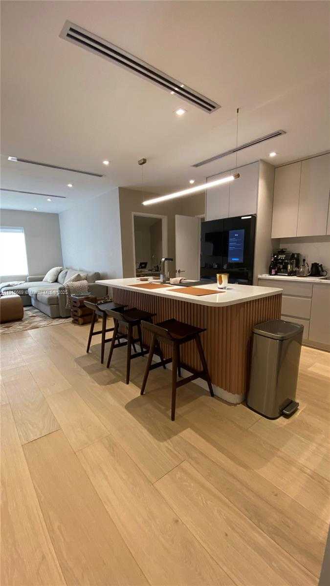 Small Image of 1277 SOUTH WEST 19TH ST, Miami Number 7