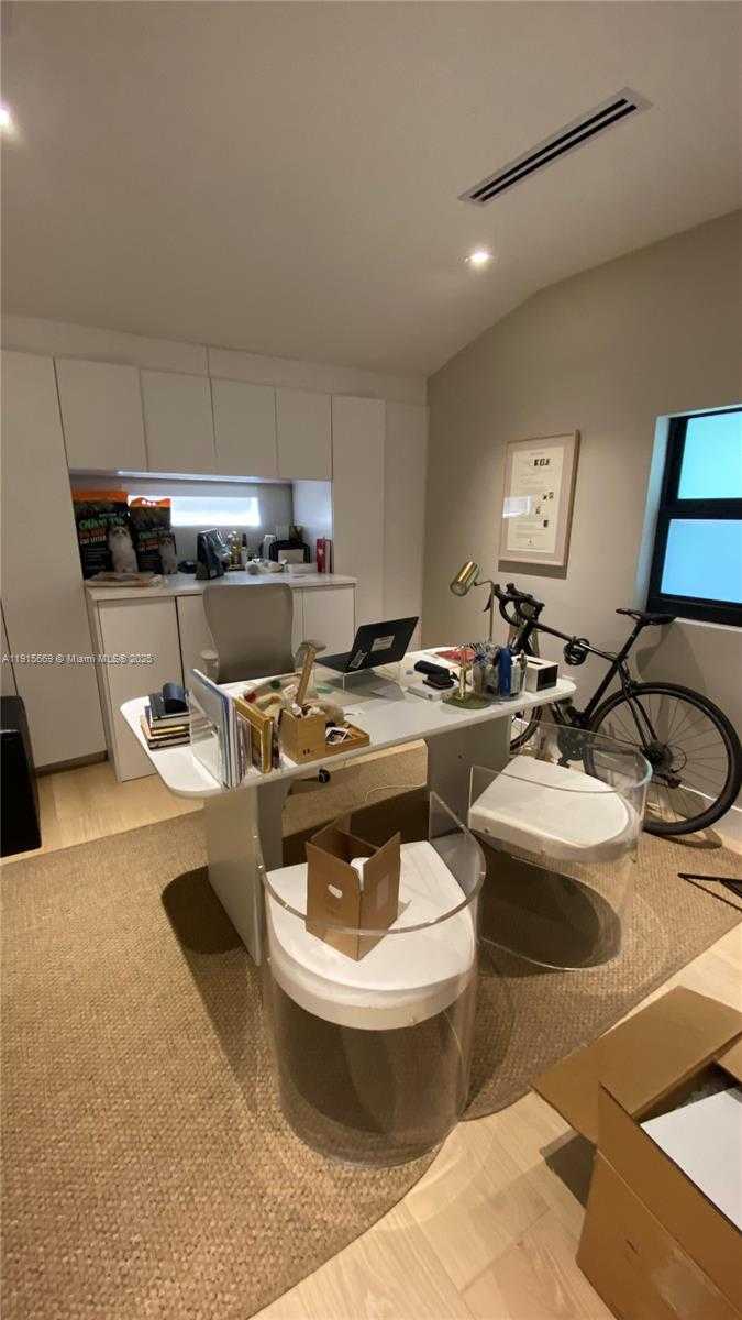 Small Image of 1277 SOUTH WEST 19TH ST, Miami Number 9