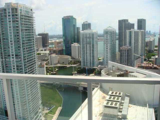 Small Image of 185 SOUTH WEST 7 ST #4212, Miami Number 5