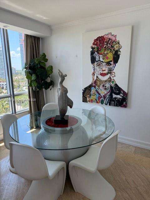 Small Image of 101 OCEAN DR #906, Miami Beach Number 14