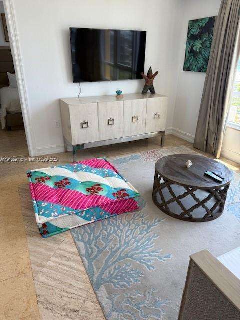 Small Image of 101 OCEAN DR #906, Miami Beach Number 16