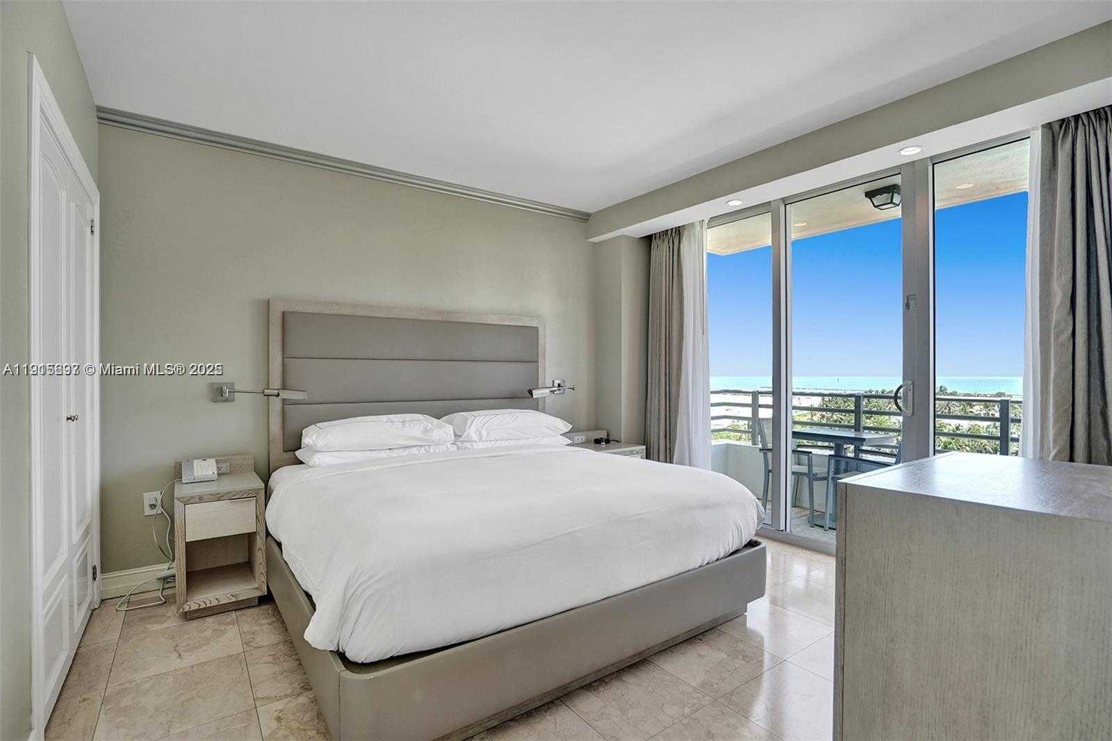 Small Image of 101 OCEAN DR #906, Miami Beach Number 26