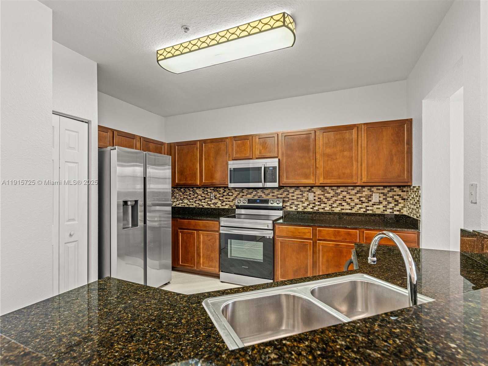 Small Image of 8800 NORTH WEST 107TH CT #215, Doral Number 5