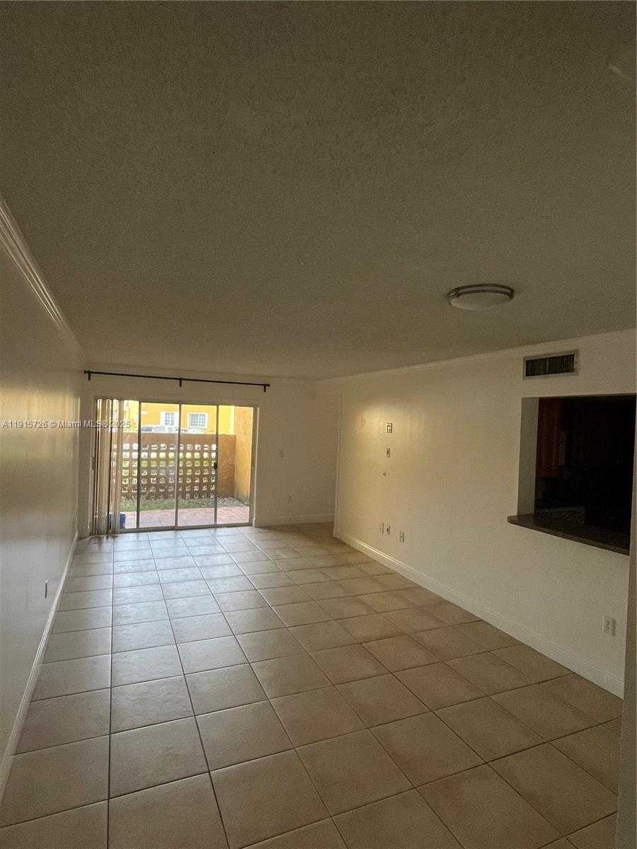 Small Image of 9741 FONTAINEBLEAU BLVD #H102, Miami Number 1