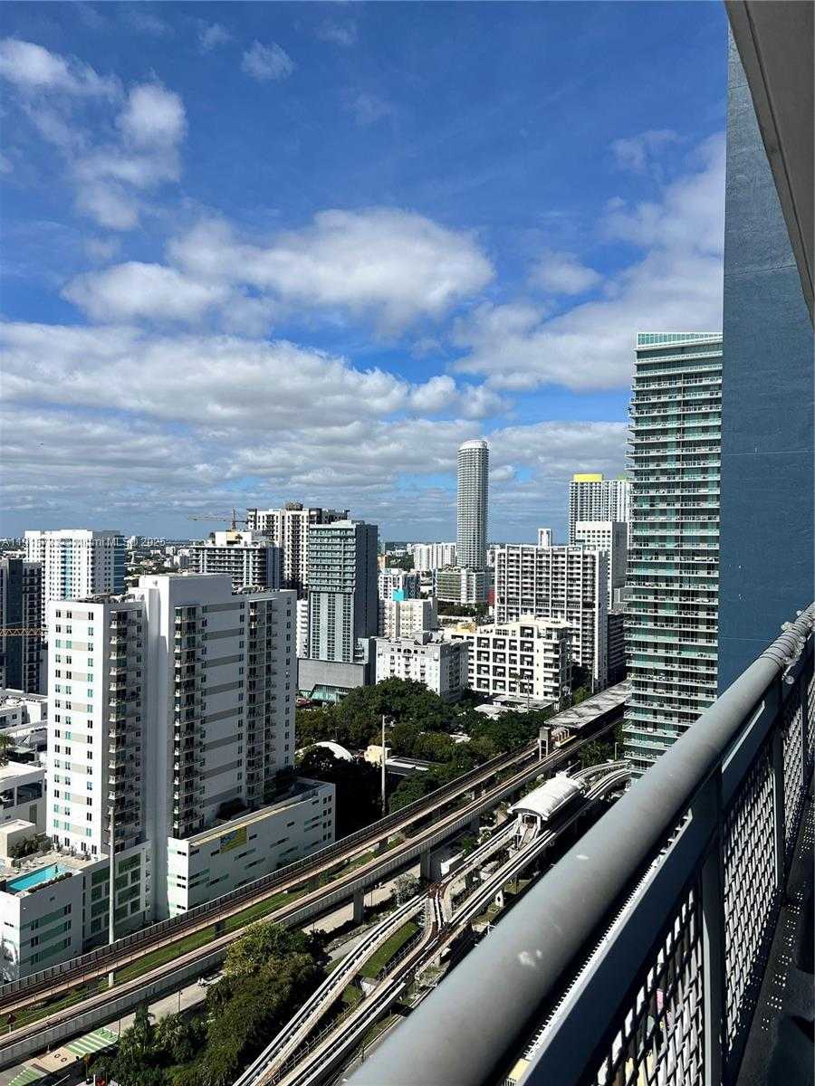 Small Image of 60 SOUTH WEST 13TH ST #2207, Miami Number 4
