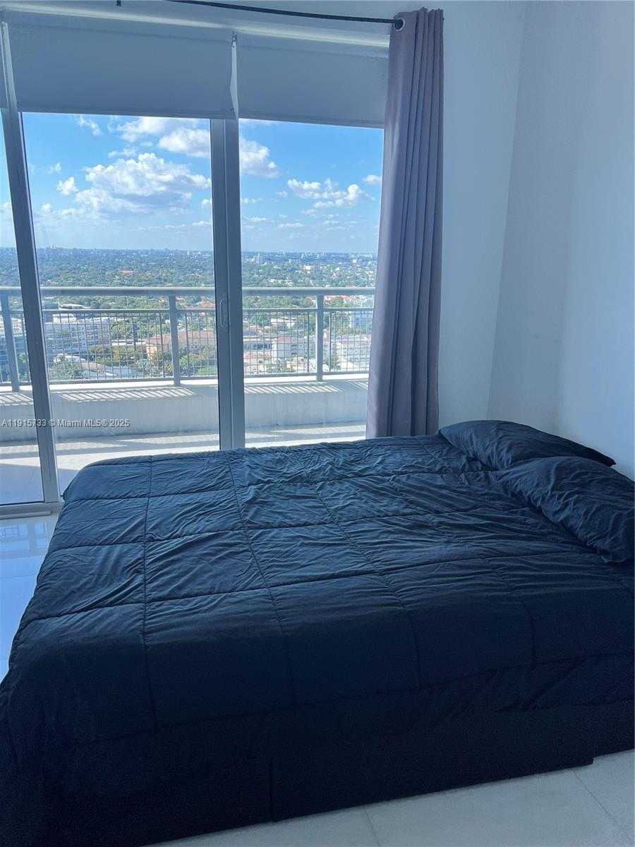Small Image of 60 SOUTH WEST 13TH ST #2207, Miami Number 7