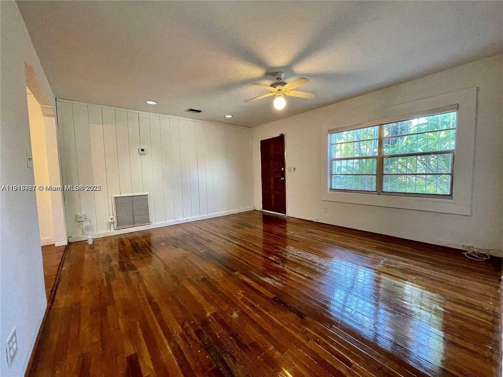 Small Image of 5842 SOUTH WEST 60TH ST, Miami Number 13