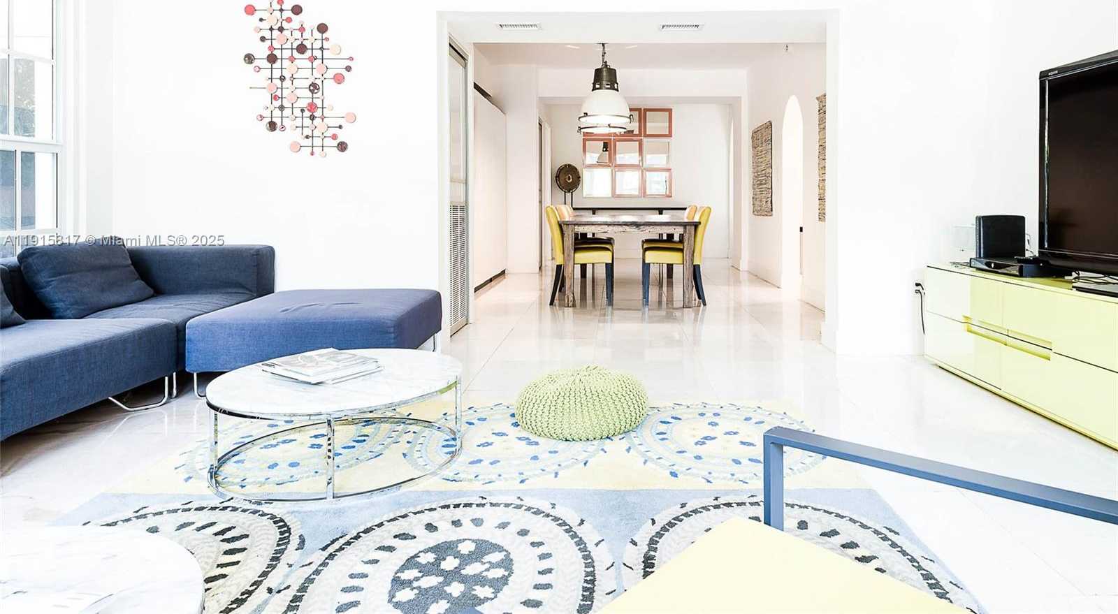 Small Image of 5835 LA GORCE DR, Miami Beach Number 9