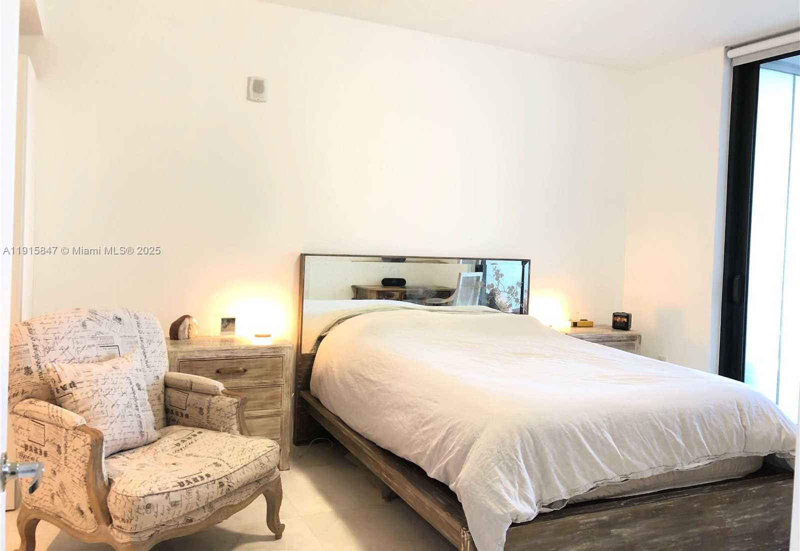 Small Image of 1010 BRICKELL AVE #2302, Miami Number 5