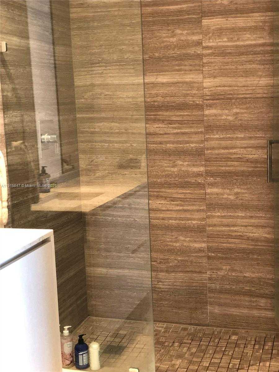 Small Image of 1010 BRICKELL AVE #2302, Miami Number 7