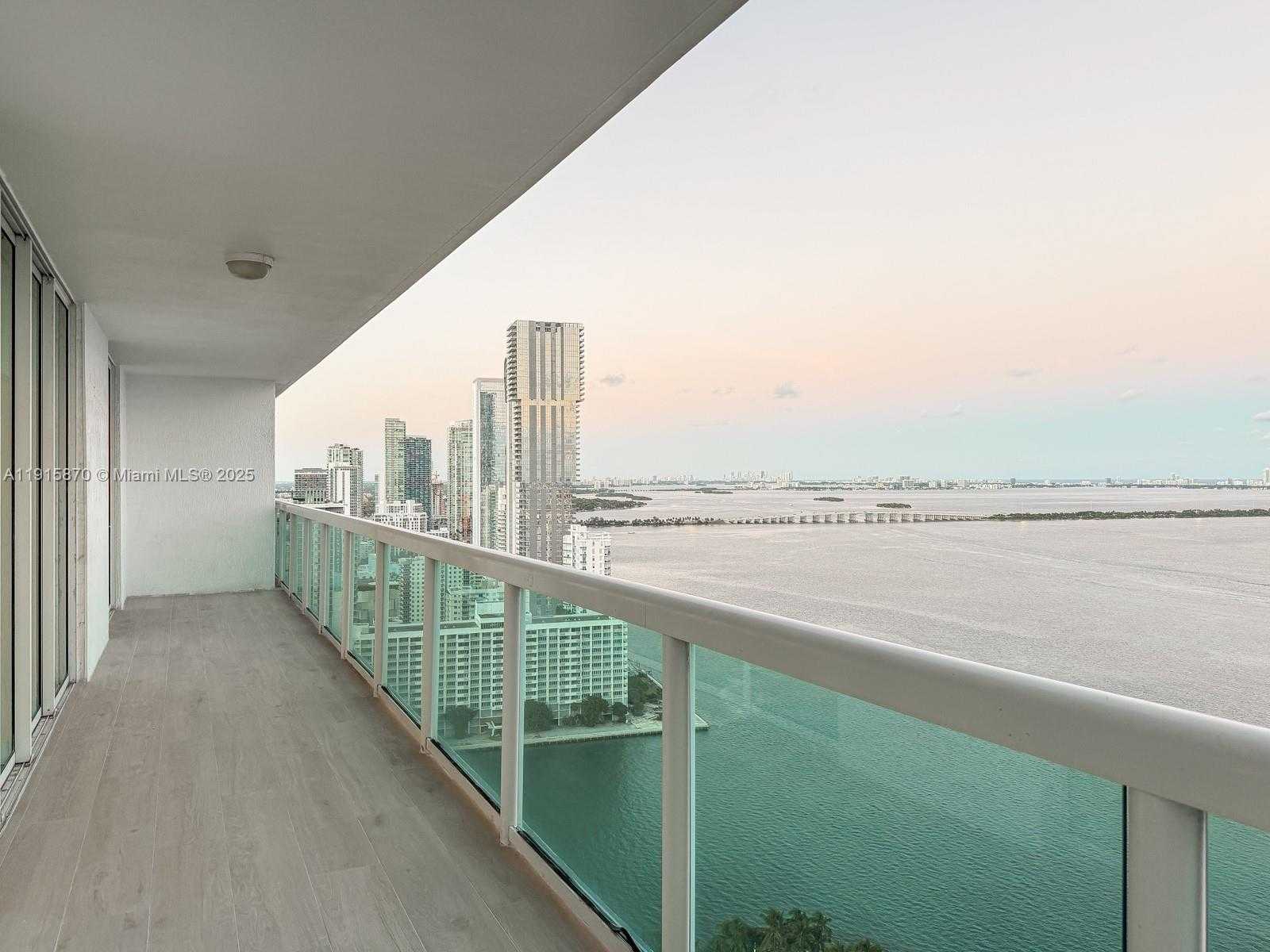 Small Image of 1800 NORTH BAYSHORE DR #3705, Miami Number 19
