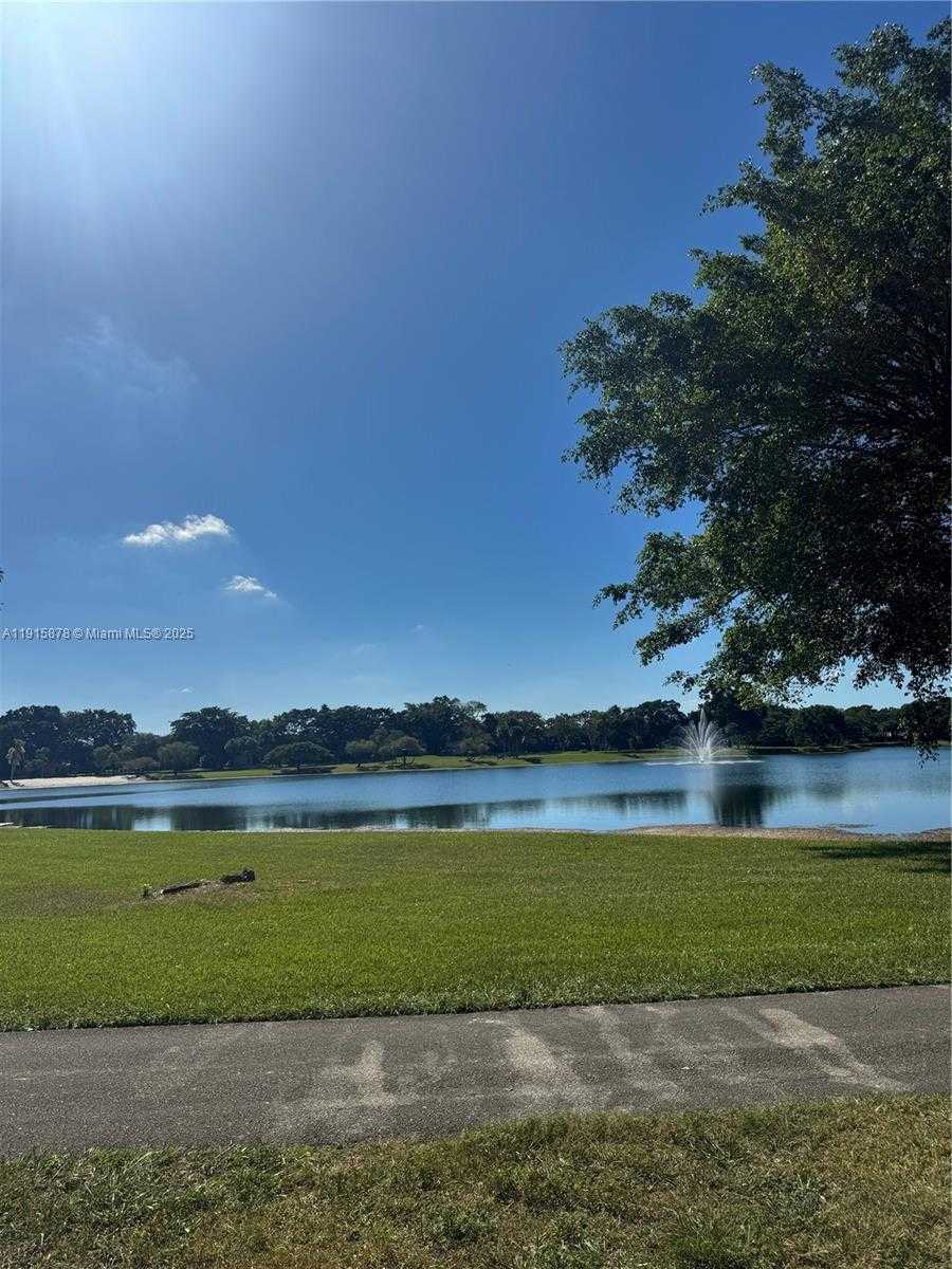 Small Image of Miami Number 7