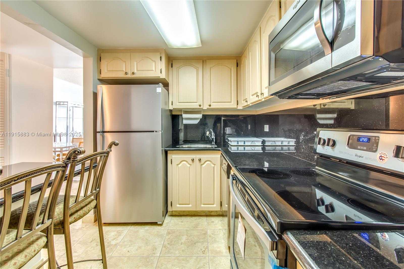 Small Image of 999 NORTH BRICKELL BAY DR #1906, Miami Number 2