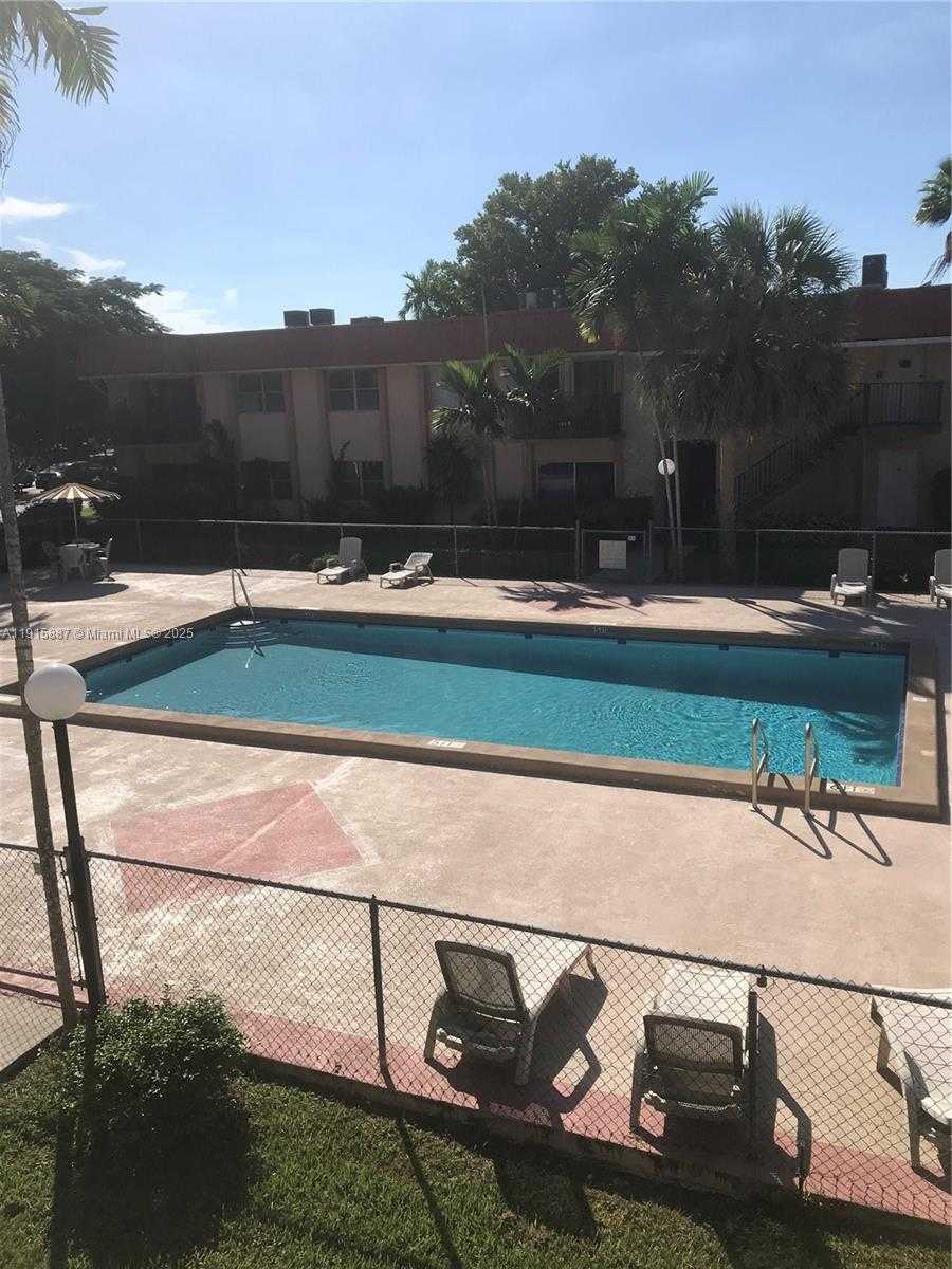 Small Image of Miami Number 17