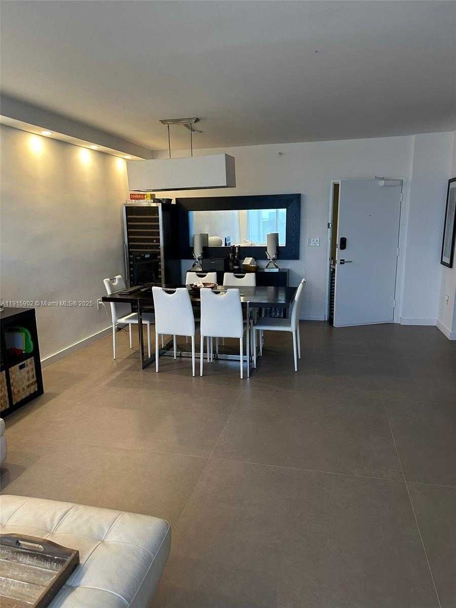 Small Image of 10275 COLLINS AVE #523, Bal Harbour Number 4