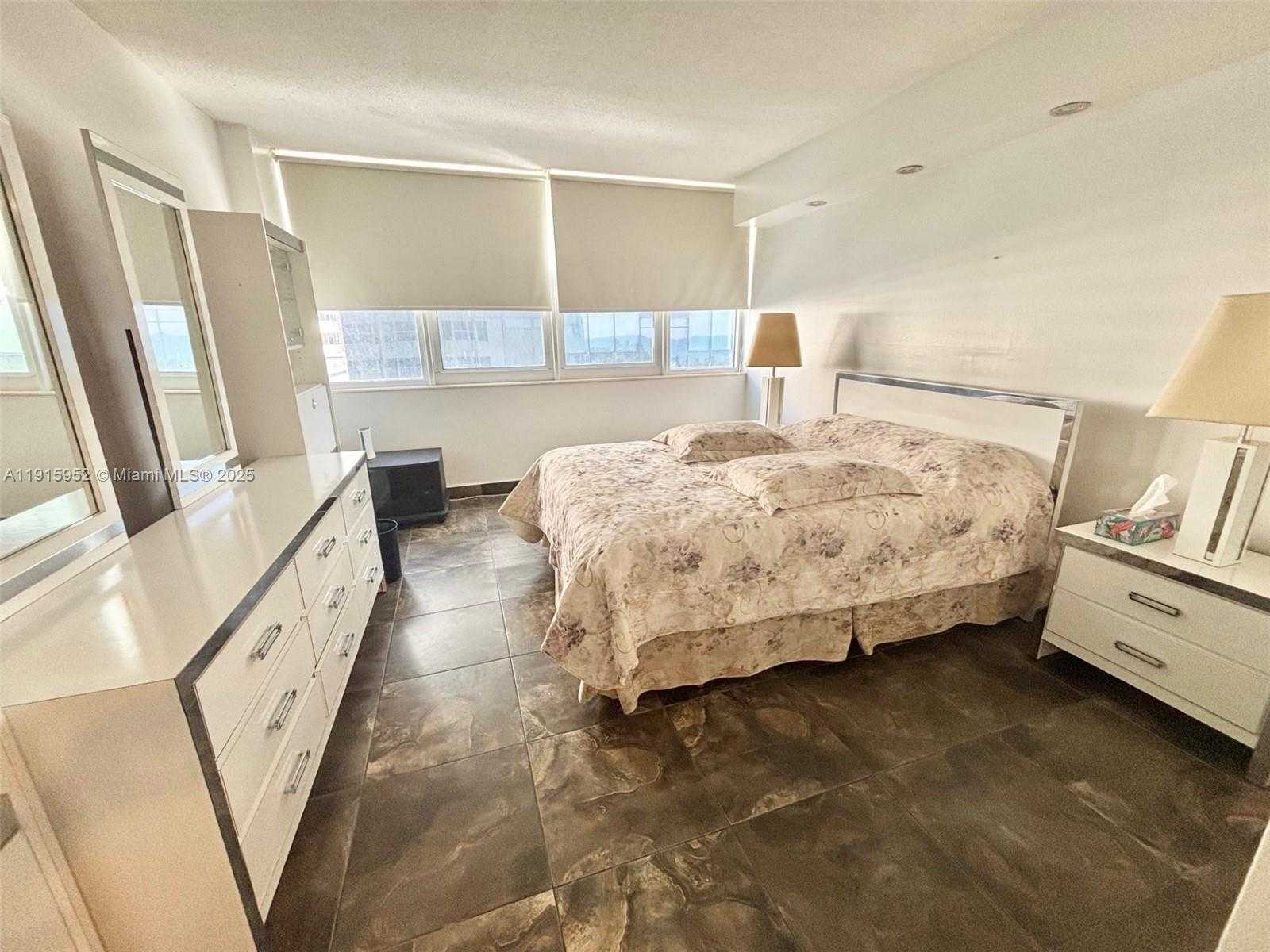 Small Image of 2030 SOUTH OCEAN DR #521, Hallandale Beach Number 10