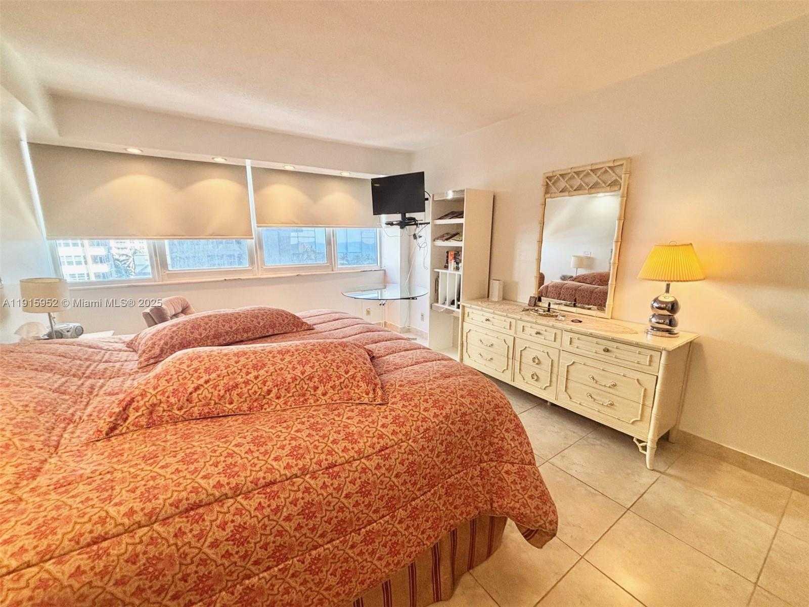 Small Image of 2030 SOUTH OCEAN DR #521, Hallandale Beach Number 14