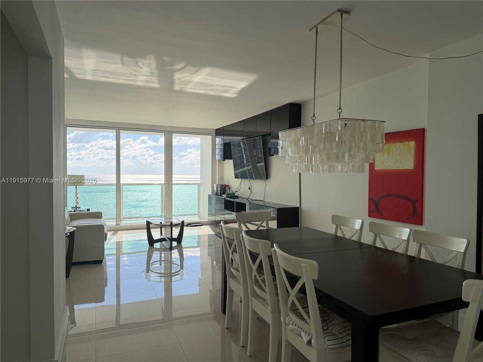 Small Image of 100 BAYVIEW DR #2108, Sunny Isles Beach Number 3