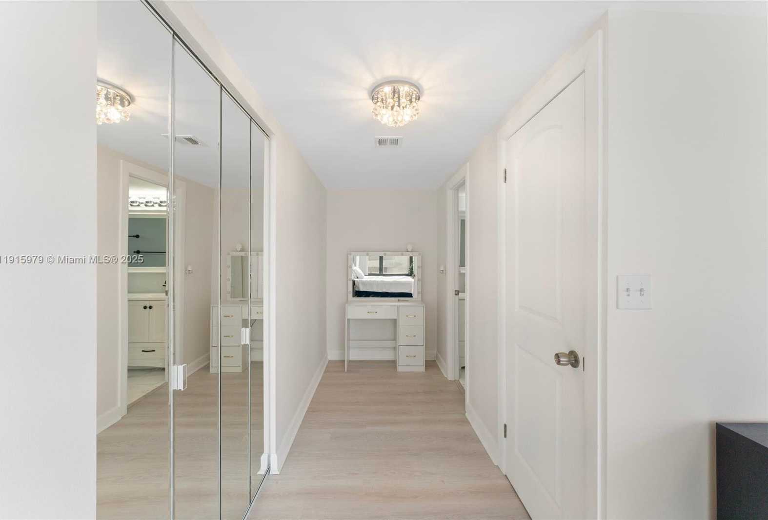 Small Image of 2500 PARKVIEW DR #1714, Hallandale Beach Number 10