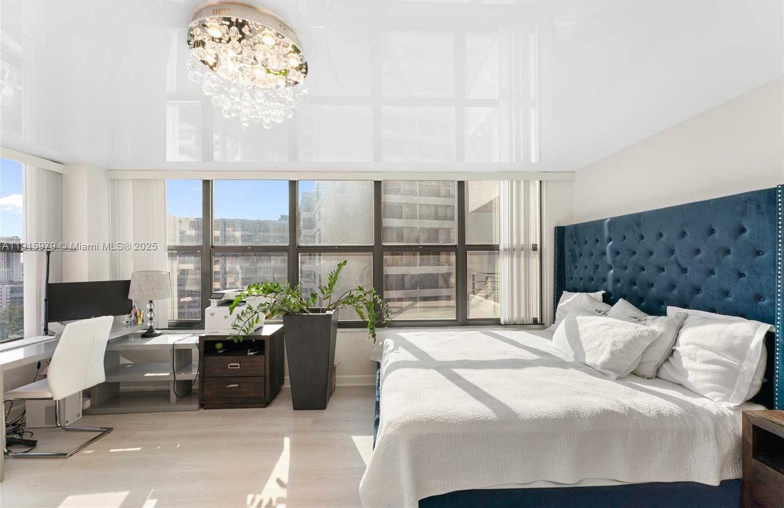 Small Image of 2500 PARKVIEW DR #1714, Hallandale Beach Number 7