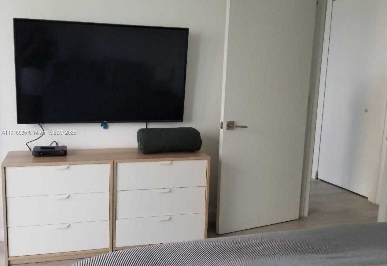 Small Image of 55 SOUTH WEST 9TH ST #2902, Miami Number 18