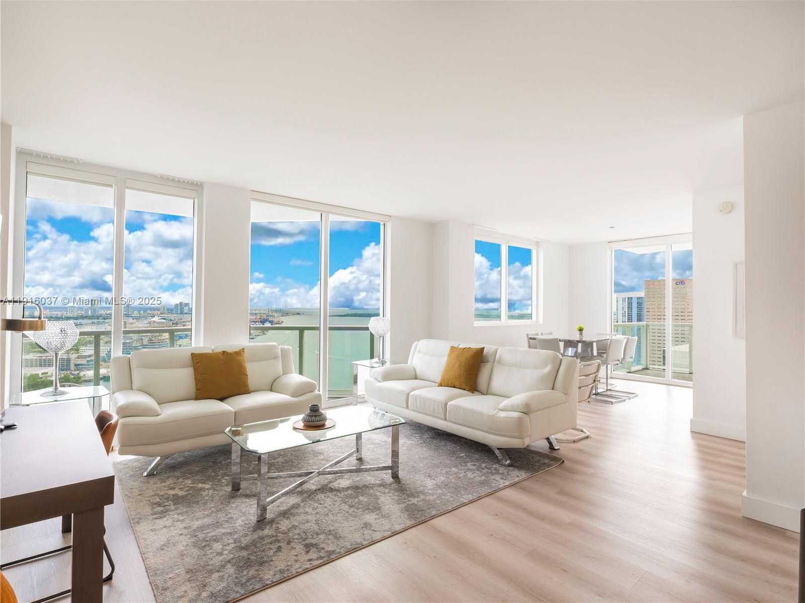 Small Image of 244 BISCAYNE BLVD #3703, Miami Number 1