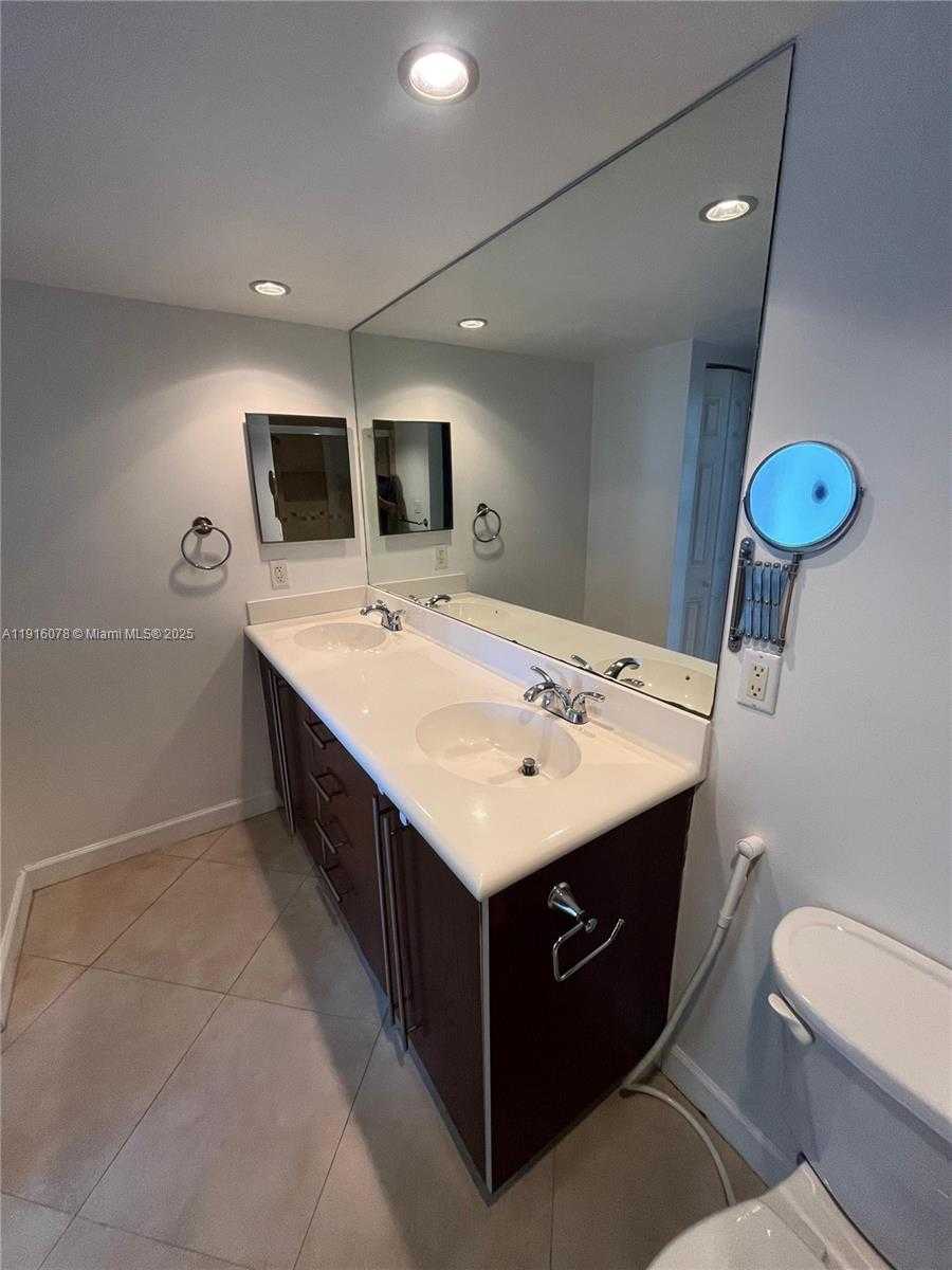 Small Image of 3300 NORTH EAST 192ND ST #1202, Aventura Number 9