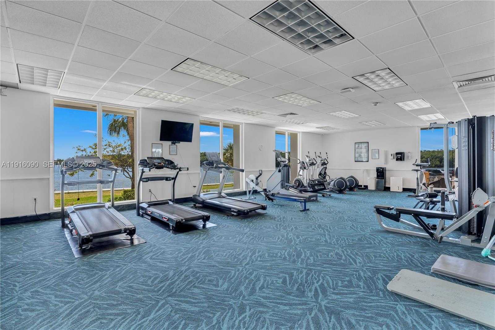 Small Image of 500 BAYVIEW DR #231, Sunny Isles Beach Number 16