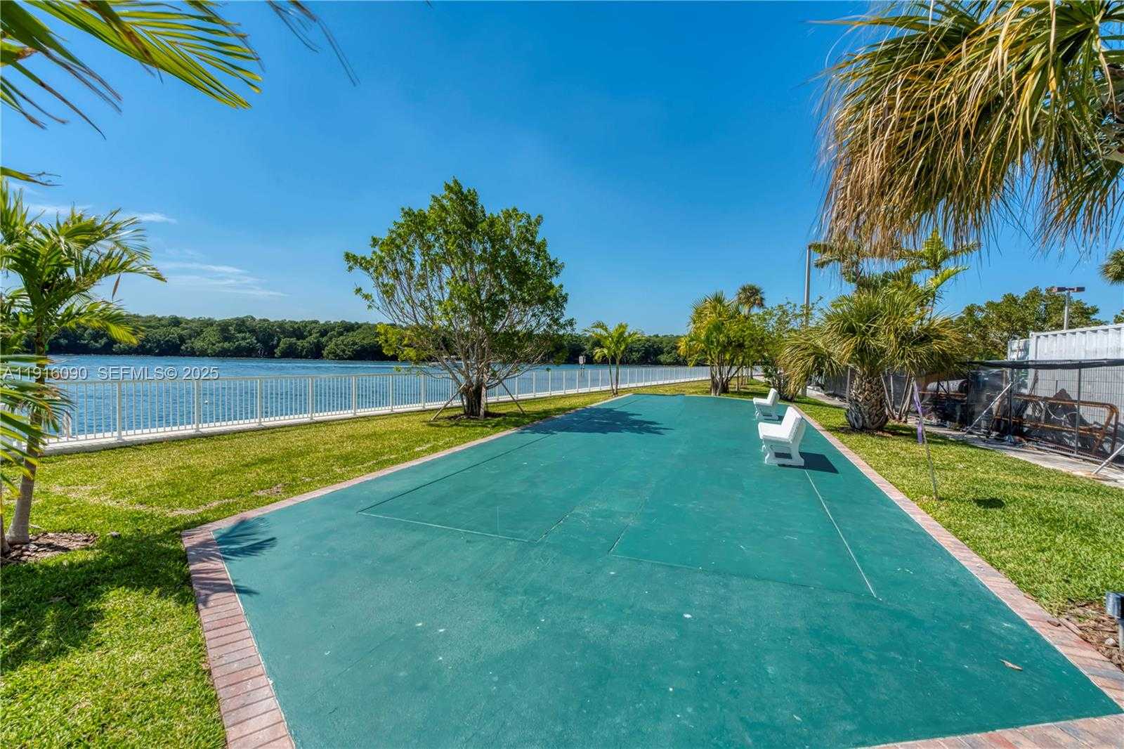 Small Image of 500 BAYVIEW DR #231, Sunny Isles Beach Number 20