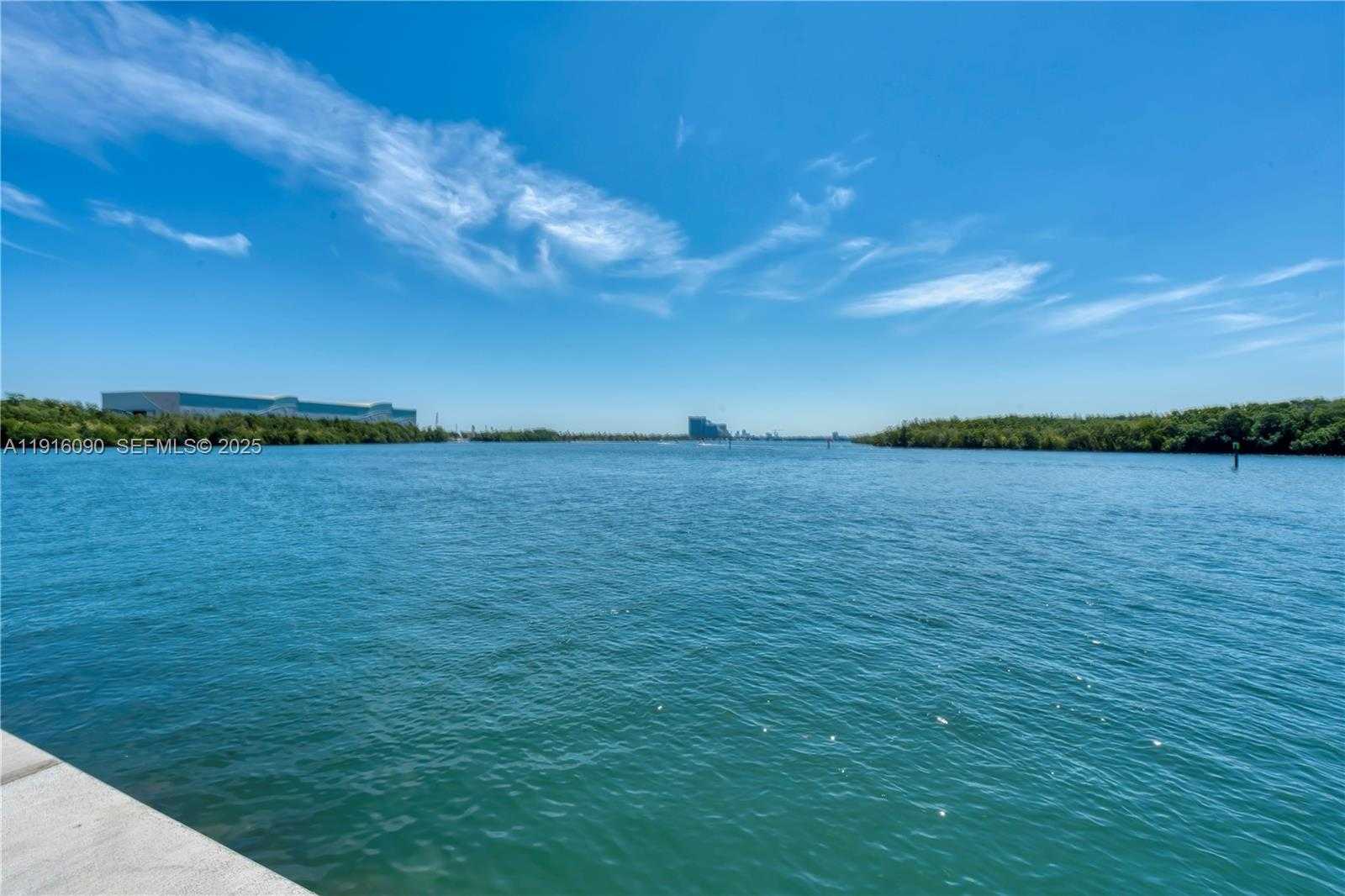 Small Image of 500 BAYVIEW DR #231, Sunny Isles Beach Number 21